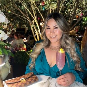 Meet your Posher, Jeanette